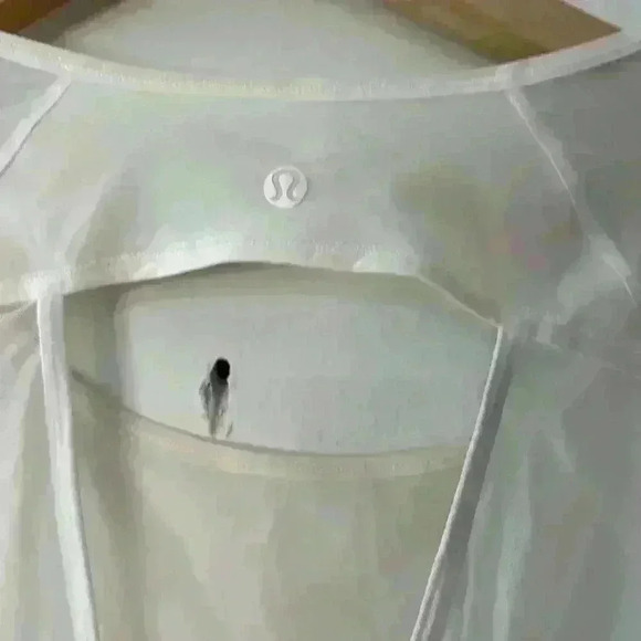 Lululemon Mix and Mesh Long Sleeve Activewear Open Back Top Redwood and cream - Picture 9 of 11